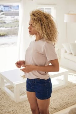 Om & Ah London - US Short Sleeve Tees