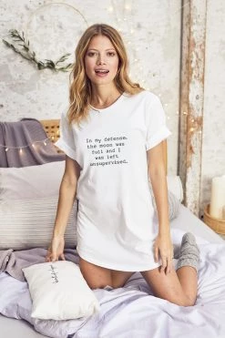 Om & Ah London - US "Full Moon" Bed Tee