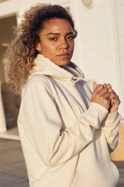 Om & Ah London - US "Family No Matter What" Premium Hoodie Hoodies