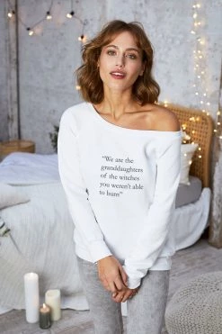 Om & Ah London - US "Wiccan" Cozy Pullover