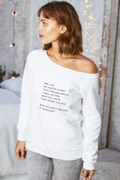 Om & Ah London - US "Miracles" Cozy Pullover