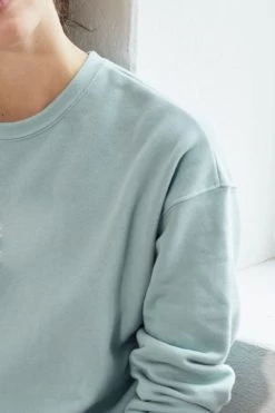 Om & Ah London - US "Perfectly Imperfect" Comforter Sweater