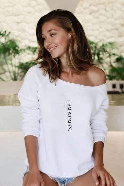 Om & Ah London - US Pullovers "I Am Woman" Cozy Pullover