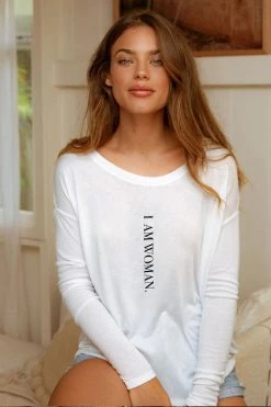 Om & Ah London - US "I Am Woman" Long Sleeve Tee