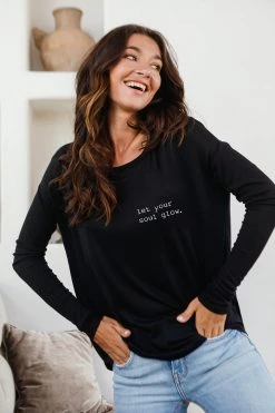 Om & Ah London - US "Glow" Long Sleeve Tee