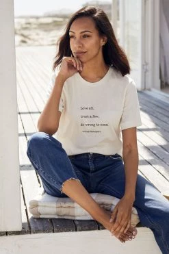 Om & Ah London - US NEW ARRIVALS "Love" Short Sleeve Tee