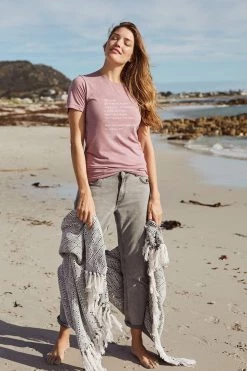 Om & Ah London - US "Miracles" Short Sleeve Tee