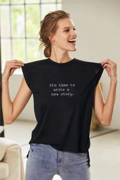 Om & Ah London - US "New Story" Roll Tee