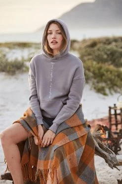 Om & Ah London - US "Love Is Everything" Premium Hoodie Hoodies