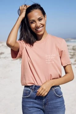 Om & Ah London - US Short Sleeve Tees